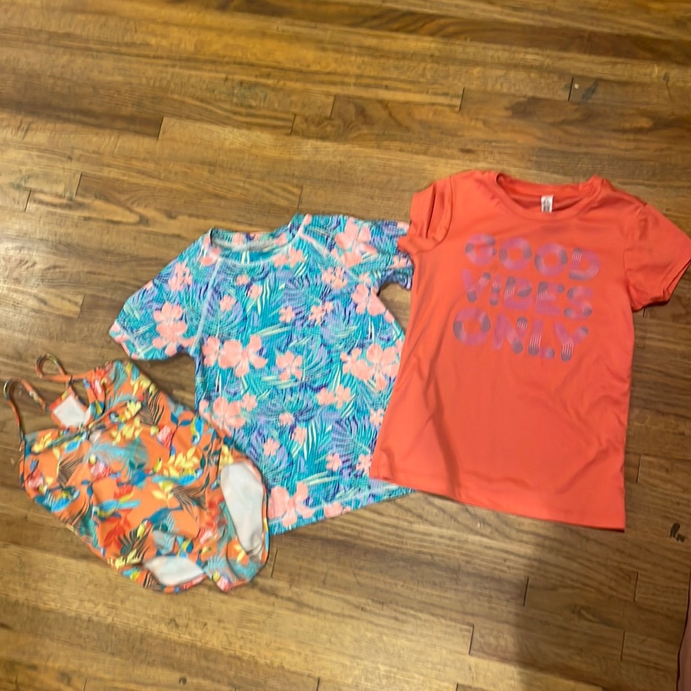 Girls swim bundle. Willing to split.